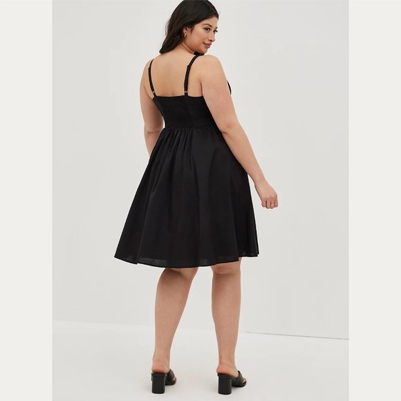 Torid BLACK POPLIN TIE-FRONT SKATER DRESS Size 3 - Picture 3 of 5